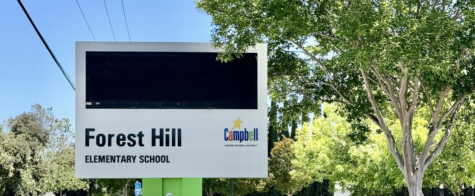 Forest Hill welcome sign