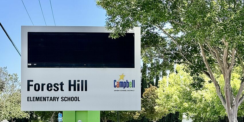 Forest Hill welcome sign