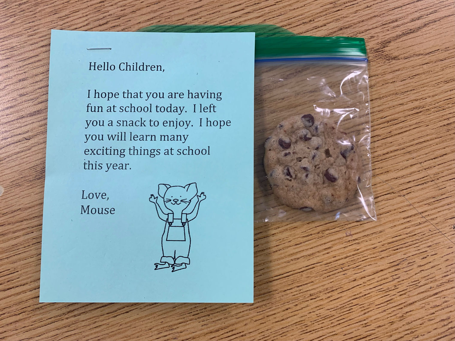 A note and a cookie from Mouse